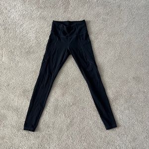 Athleta Salutation Stash Pocket Leggings